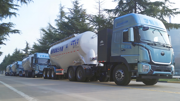 【發(fā)車新聞】邀雪稱慶，順問冬安！無懼嚴寒的“小白罐”暖心交付！