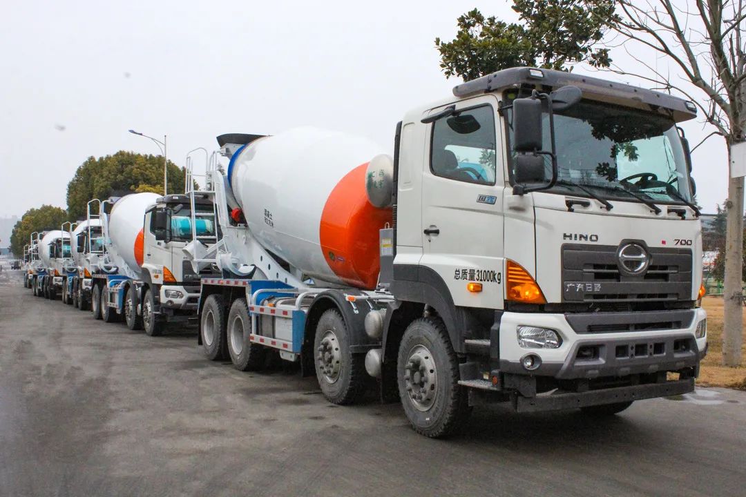 草長鶯飛二月天，凌宇攪拌赴前線！