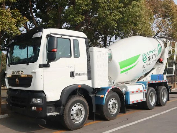 望“油”興嘆？別著急！凌宇電動(dòng)攪拌車了解一下！