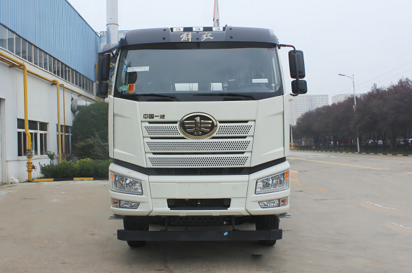 混動(dòng)攪拌車的成本怎么樣？對(duì)比傳統(tǒng)攪拌車優(yōu)勢(shì)明顯！