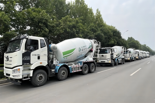 【重卡新聞】11月重卡銷7.3萬輛！意料之中的“拐點(diǎn)”出現(xiàn)！